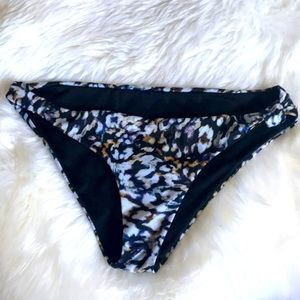 SENSI GRAVES animal print bikini bottoms EUC